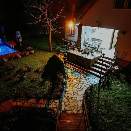 Villa Base Detached With Warm Pool And Fireplace