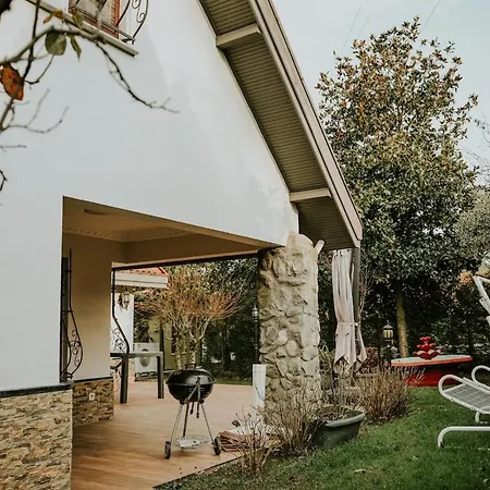 Base Detached With Warm Pool And Fireplace Sapanca