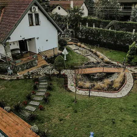 Base Detached With Warm Pool And Fireplace Villa